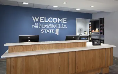 Photo 5 - Hampton Inn & Suites Natchez