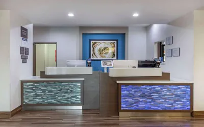 Photo 3 - Best Western Plus Mansfield Inn & Suites