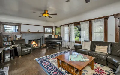 Photo 4 - Craftsman Inn