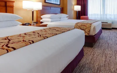 Photo 4 - Drury Inn & Suites West Des Moines