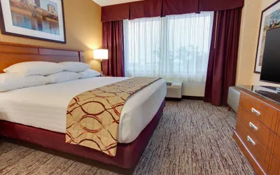 Photo 5 - Drury Inn & Suites West Des Moines