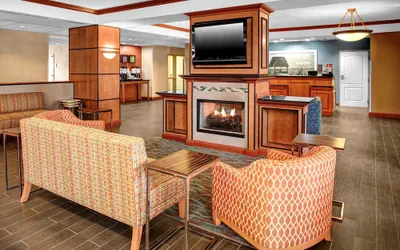 Photo 4 - Hampton Inn Coldwater