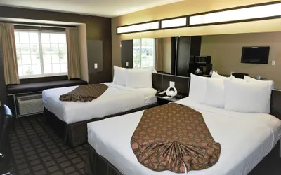 Photo 4 - Microtel Inn & Suites by Wyndham Jacksonville Airport