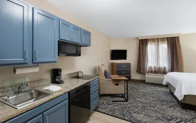 Photo 5 - Candlewood Suites Chesapeake/Suffolk by IHG