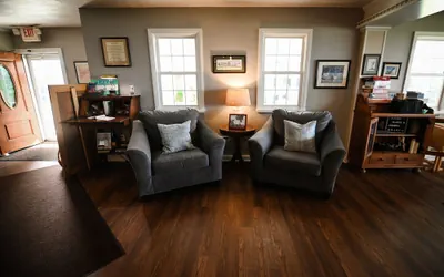 Photo 4 - The Lakehouse Inn