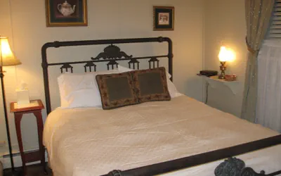 Photo 2 - The Forest Queen Hotel