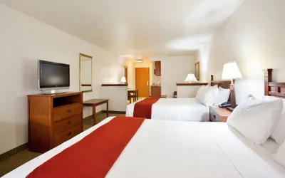 Photo 5 - Holiday Inn Express & Suites Mattoon by IHG