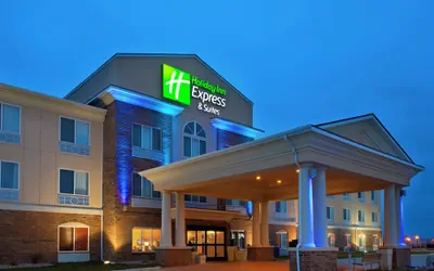 Photo 2 - Holiday Inn Express & Suites Mattoon by IHG