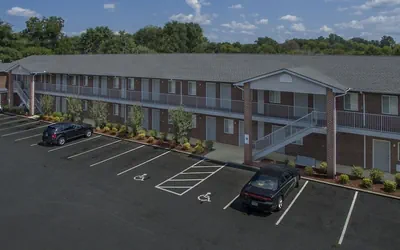 Photo 2 - Affordable Suites Concord