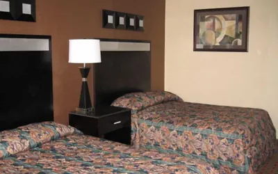 Photo 5 - Townhouse Inn & Suites