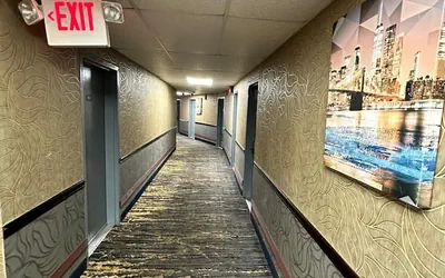 Photo 3 - Townhouse Inn & Suites