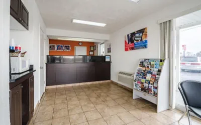Photo 5 - Motel 6 Commerce, GA