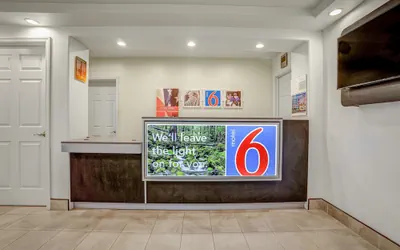 Photo 3 - Motel 6 Marysville, CA