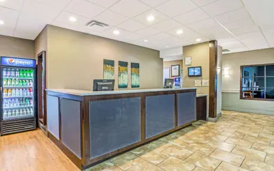 Photo 3 - La Quinta Inn & Suites by Wyndham Biloxi