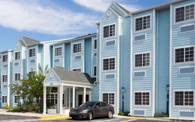 Photo 2 - Microtel Inn & Suites by Wyndham Port Charlotte/Punta Gorda