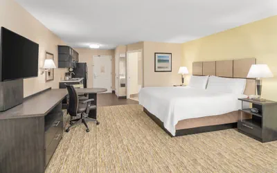 Photo 5 - Candlewood Suites Destin-Sandestin by IHG