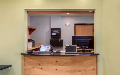 Photo 4 - Extended Stay America Select Suites - Colorado Springs - Airport