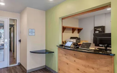 Photo 5 - Extended Stay America Select Suites - Colorado Springs - Airport