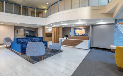 Photo 4 - Holiday Inn Express & Suites Lathrop by IHG