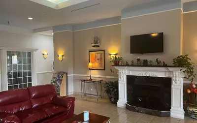 Photo 4 - Baymont by Wyndham Brenham