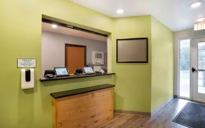 Photo 3 - Extended Stay America Select Suites - Pensacola - Northwest