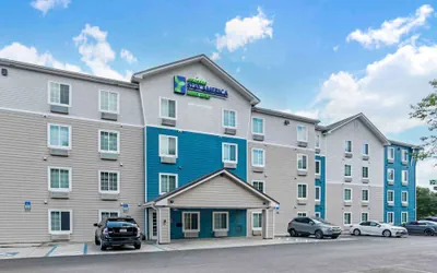 Photo 2 - Extended Stay America Select Suites - Pensacola - Northwest