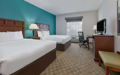 Photo 5 - Baymont Inn & Suites by Wyndham Glen Rose