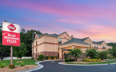 Photo 2 - Best Western Plus Hopewell Fort Lee