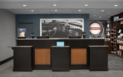 Photo 5 - Hampton Inn & Suites Lakeland-South Polk Parkway