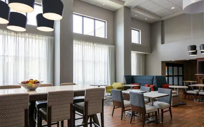 Photo 3 - Hampton Inn & Suites West Bend