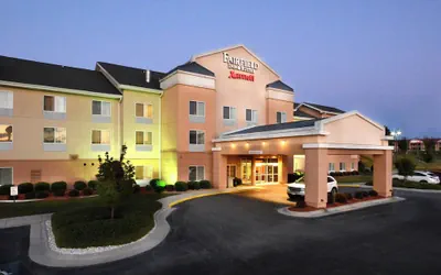 Photo 2 - Fairfield Inn & Suites by Marriott