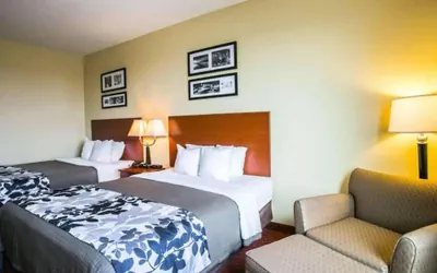 Photo 5 - Sleep Inn & Suites New Braunfels
