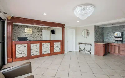 Photo 4 - Econo Lodge Lake Charles University Area