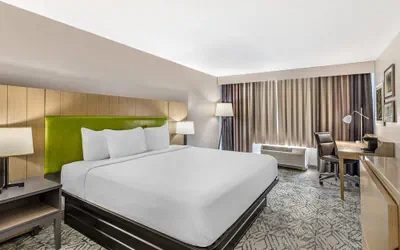 Photo 5 - Country Inn & Suites by Radisson, Petersburg, VA