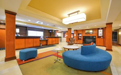 Photo 3 - Fairfield Inn & Suites by Marriott White Marsh