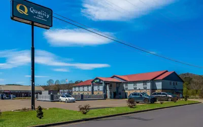 Photo 2 - Quality Inn Fort Payne