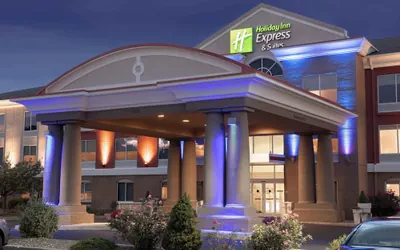 Photo 2 - Holiday Inn Express Hotel & Suites Vestal by IHG