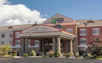 Holiday Inn Express Hotel & Suites Vestal by IHG