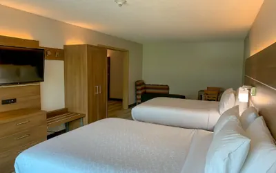 Photo 5 - Holiday Inn Express & Suites Lexington Dtwn Area-Keenland by IHG