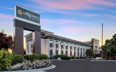 Photo 2 - La Quinta Inn & Suites by Wyndham Twin Falls