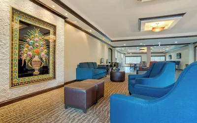Photo 5 - Comfort Suites Alexandria North