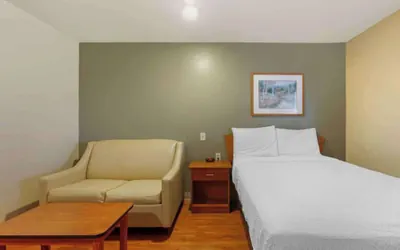 Photo 2 - Studio 6 Extended Stay Birmingham Pelham  AL