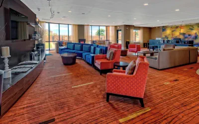 Photo 3 - Courtyard by Marriott Midland