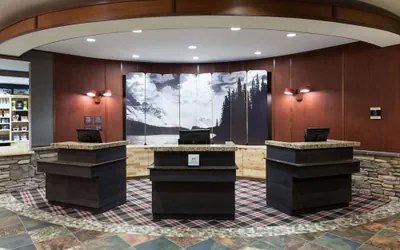 Photo 3 - Embassy Suites by Hilton Anchorage