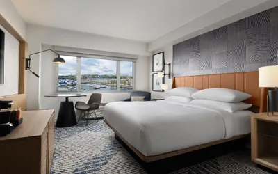 Photo 2 - Sheraton Erie Bayfront Hotel