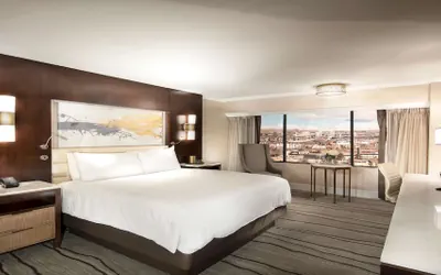 Photo 4 - Peppermill Resort Spa Casino, WorldHotels Elite