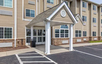 Photo 2 - Microtel Inn & Suites by Wyndham Manchester