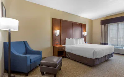 Photo 2 - Best Western Texas City