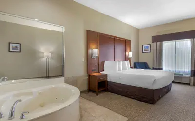 Photo 5 - Best Western Texas City
