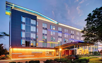 Photo 2 - Aloft by Marriott Philadelphia Airport